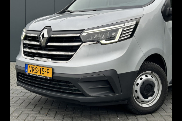 Renault Trafic 2.0 dCi / L2H1 / 24.451 KM !! / 1e EIG. / TREKHAAK / AIRCO / CRUISE / BLUETOOTH / 3-ZITS