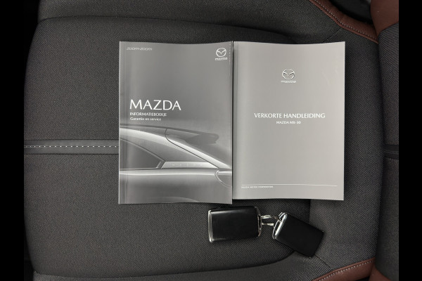 Mazda MX-30 e-SkyActiv 145 First Edition 36 kWh {SOH-92%} (INCL-BTW) Aut.*LEATHER-MICROFIBRE | FULL-LED | NAVI-FULLMAP | KEYLESS | BLIND-SPOT |  ADAPTIVE-CRUISE | HEAD-UP | CAMERA | DIGI-COCKPIT | MEMORY-PACK | SHIFT-PADDLES | 18"ALU*