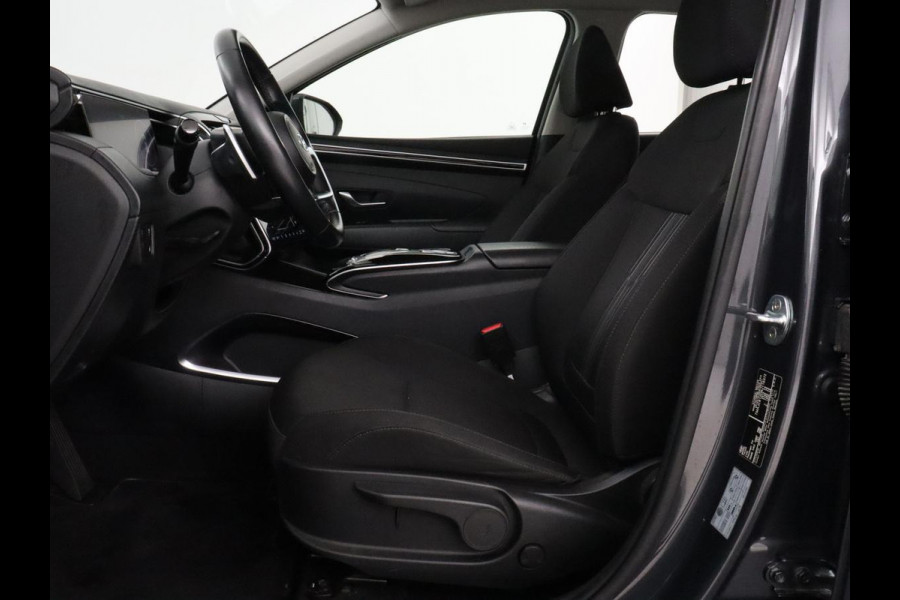 Hyundai Tucson 1.6 T-GDI PHEV Comfort 4WD | Trekhaak | Carplay | Adaptive cruise | Camera | Climate control | Navigatie | Digital Cockpit | Plug In