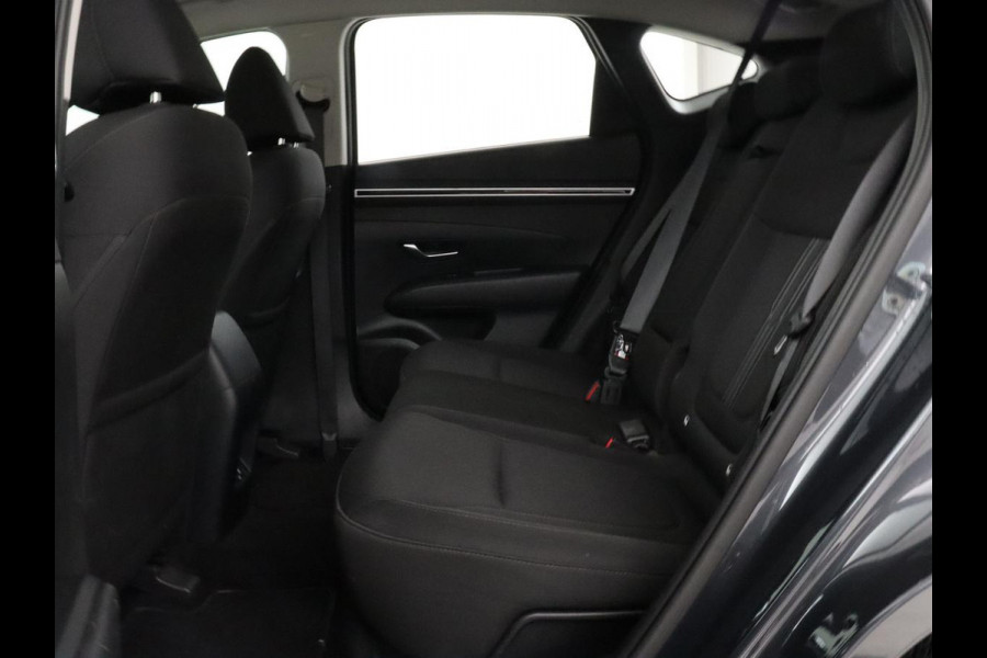 Hyundai Tucson 1.6 T-GDI PHEV Comfort 4WD | Trekhaak | Carplay | Adaptive cruise | Camera | Climate control | Navigatie | Digital Cockpit | Plug In