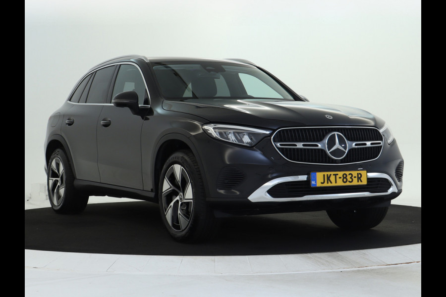 Mercedes-Benz GLC 300 e 4MATIC Plug-In Hybride Trekhaak | Sfeerverlichting | 19 Inch Velgen | Stuur en Stoelverwarming | Memory Voorstoelen. Inclusief 24 maanden MB Certified garantie voor Europa.