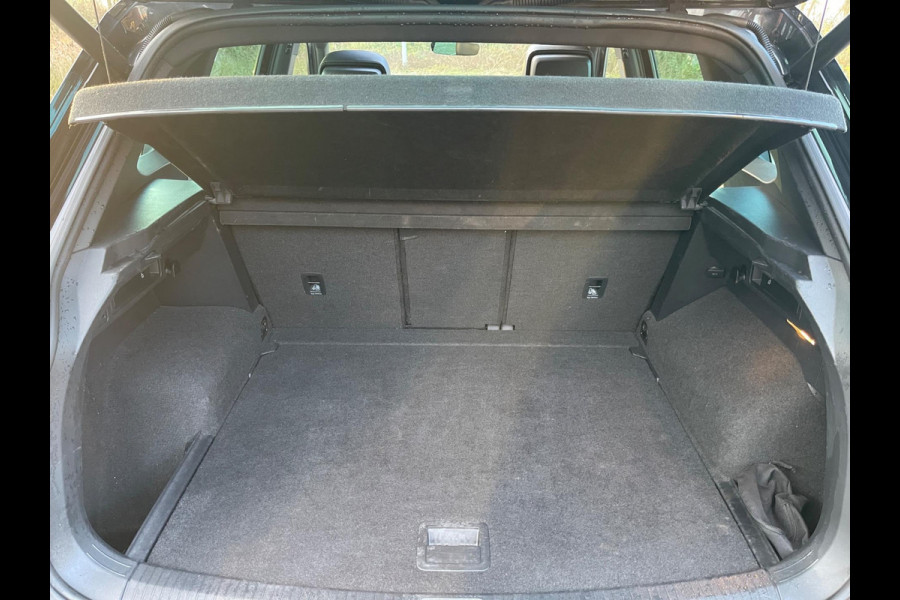 Volkswagen Tiguan 2.0 TSI 4Motion R-Line PANORAMADAK VIRTUAL LED-XENON LEER MEMORY STOELEN ELECTR -TREKHAAK