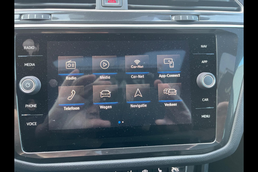 Volkswagen Tiguan 2.0 TSI 4Motion R-Line PANORAMADAK VIRTUAL LED-XENON LEER MEMORY STOELEN ELECTR -TREKHAAK