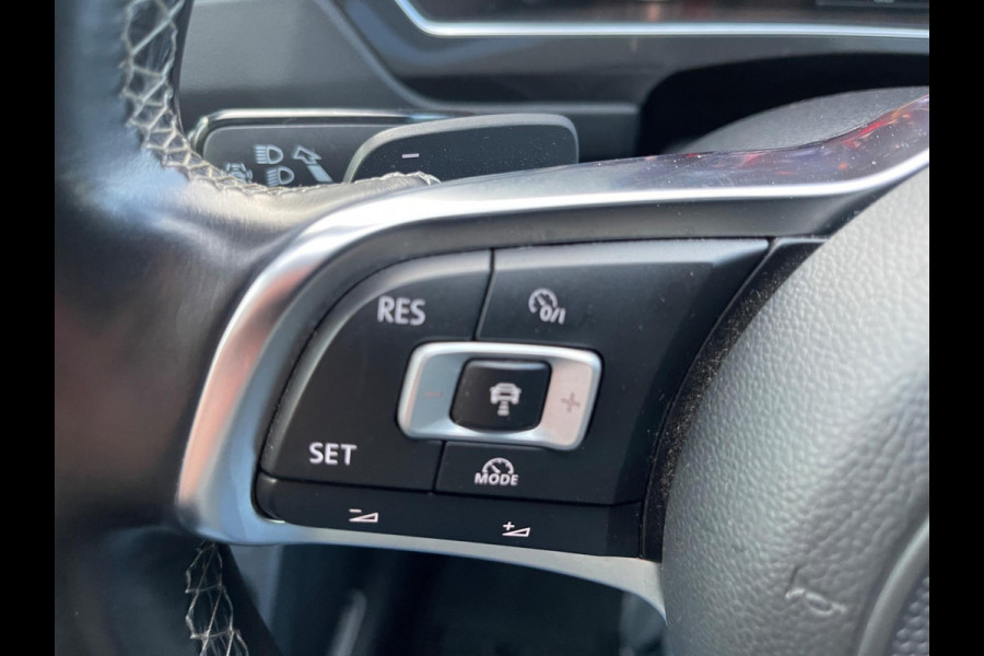 Volkswagen Tiguan 2.0 TSI 4Motion R-Line PANORAMADAK VIRTUAL LED-XENON LEER MEMORY STOELEN ELECTR -TREKHAAK