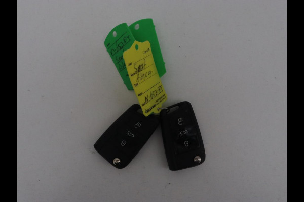 Seat Ateca 2.0 TDI FR Intens | Leder/Alcantara | Stoelverwarming | 360 Camera | Trekhaak | BeatsAudio | Adaptive cruise | Virtual Cockpit | Carplay | Navigatie | Full LED