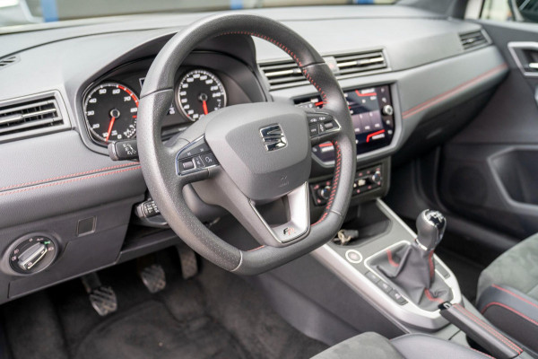 Seat Arona 1.0 TSI FR Business Intense Plus|Prijs incl. 12 mnd garantie|PDC Carplay Camera DAB Stoelverwarming Navigatie Bluetooth