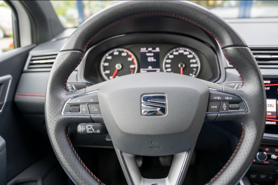 Seat Arona 1.0 TSI FR Business Intense Plus|Prijs incl. 12 mnd garantie|PDC Carplay Camera DAB Stoelverwarming Navigatie Bluetooth