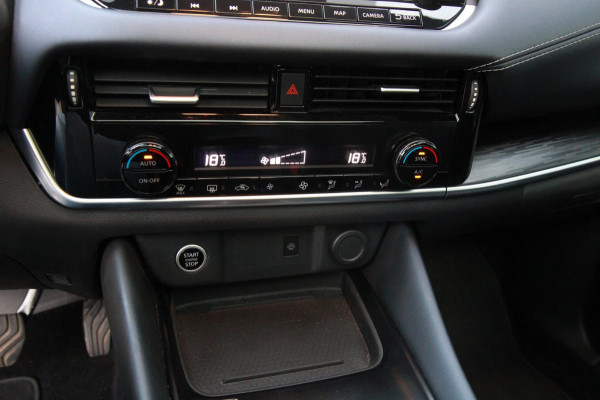 Nissan QASHQAI 1.3 MHEV Xtronic Business Premium AUTOMAAT / Panorama dak / Camera