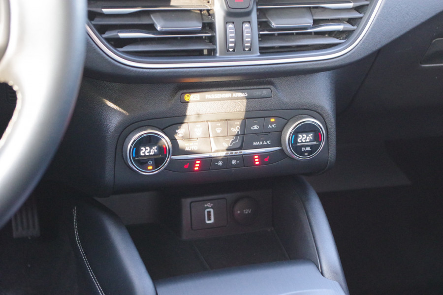 Ford FOCUS Wagon 1.0 EcoBoost 125 PK Automaat Vignale BNS, B&O Sound, Leder, Adap. Cruise Control