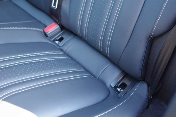 Ford FOCUS Wagon 1.0 EcoBoost 125 PK Automaat Vignale BNS, B&O Sound, Leder, Adap. Cruise Control