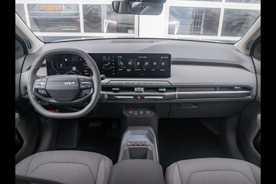 Kia EV3 Air 58.3 kWh | Uit voorraad leverbaar | Navi | 17" | Adapt. Cruise | Clima | PDC | Dakrails |