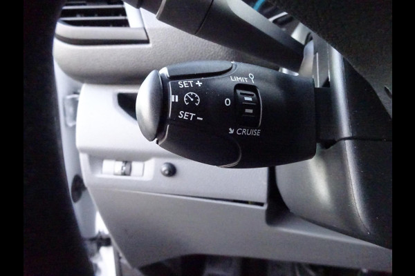 Opel Vivaro-e L2H1 75 kWh 100 % Elektrisch S.O.H. 90% AIRCO NAVIGATIE 3 PERSOONS