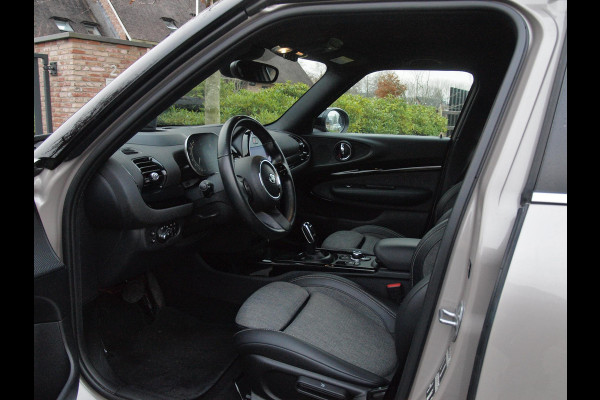 MINI Clubman 1.5 Cooper Business Edition | Rooftop Grey | Camera | Head-Up Display | Apple Camera | Automaat |