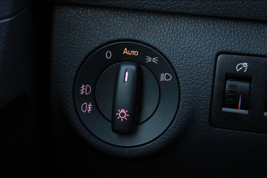 Volkswagen Caddy 2.0 TDI L2H1 Maxi Comfortline / Trekhaak / Cruise / Navi app connect