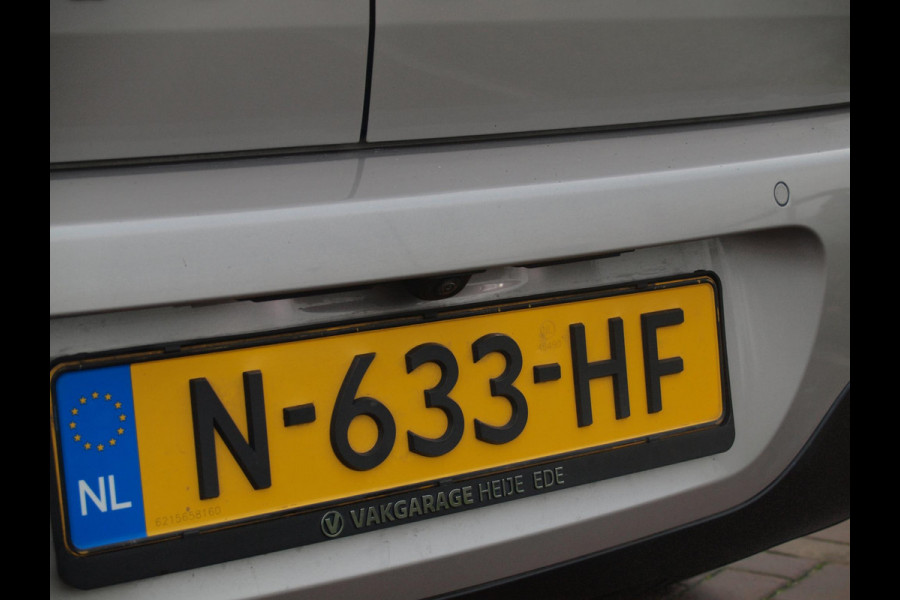 MINI Clubman 1.5 Cooper Business Edition | Rooftop Grey | Camera | Head-Up Display | Apple Camera | Automaat |