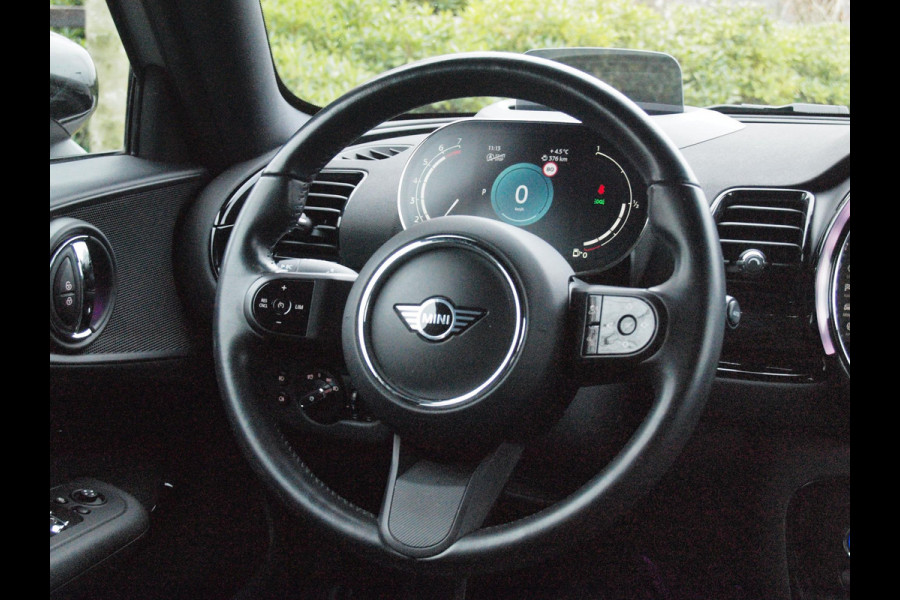 MINI Clubman 1.5 Cooper Business Edition | Rooftop Grey | Camera | Head-Up Display | Apple Camera | Automaat |
