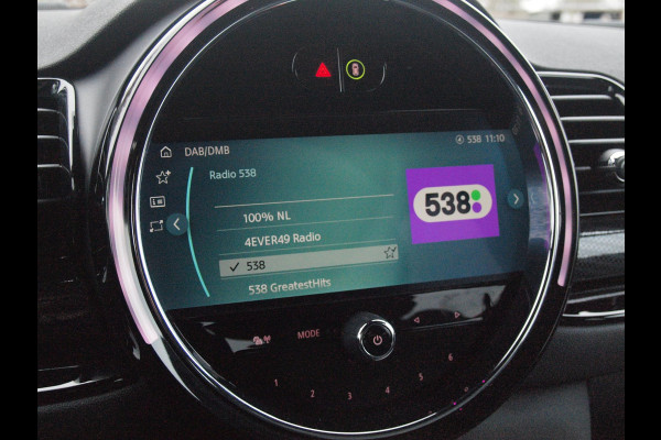 MINI Clubman 1.5 Cooper Business Edition | Rooftop Grey | Camera | Head-Up Display | Apple Camera | Automaat |