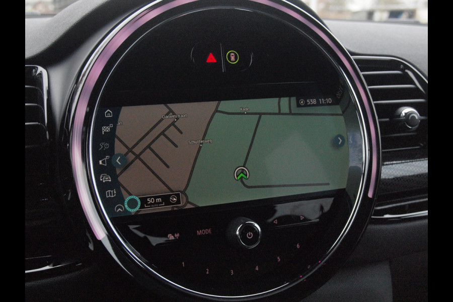 MINI Clubman 1.5 Cooper Business Edition | Rooftop Grey | Camera | Head-Up Display | Apple Camera | Automaat |