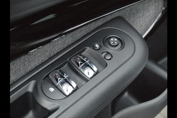 MINI Clubman 1.5 Cooper Business Edition | Rooftop Grey | Camera | Head-Up Display | Apple Camera | Automaat |