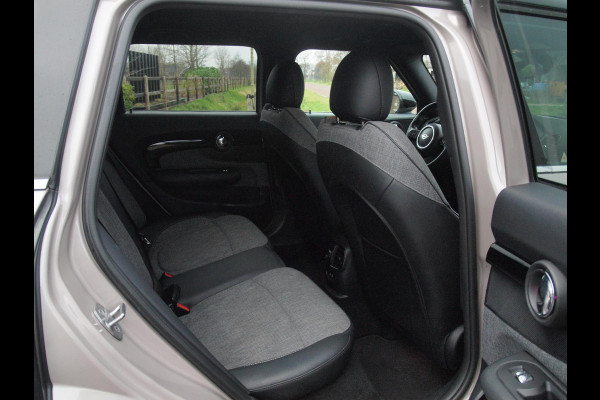 MINI Clubman 1.5 Cooper Business Edition | Rooftop Grey | Camera | Head-Up Display | Apple Camera | Automaat |