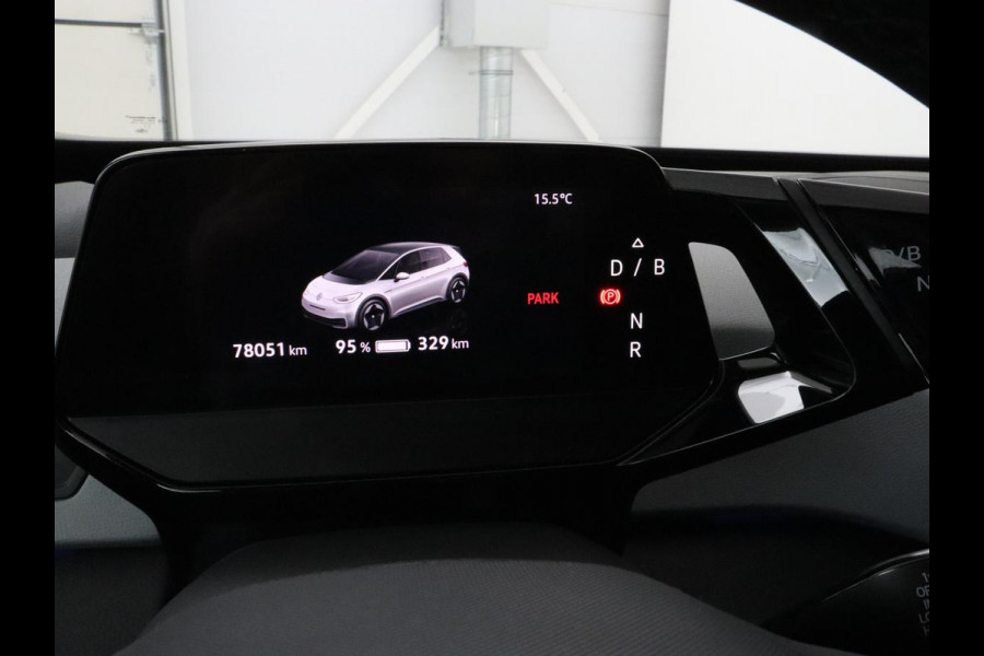 Volkswagen ID.3 First Plus 58 kWh | Stoelverwarming | Adaptive cruise | Matrix LED | Camera | Carplay | Sfeerverlichting | Navigatie | Keyless | Stuurverwarming