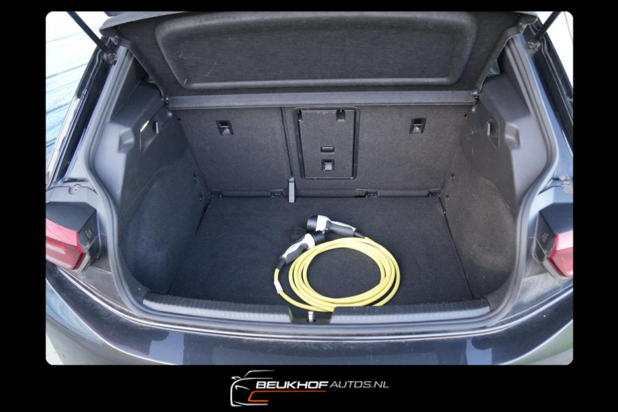 Volkswagen ID.3 First Plus 58 kWh Soh94% Carplay Adap Cruise