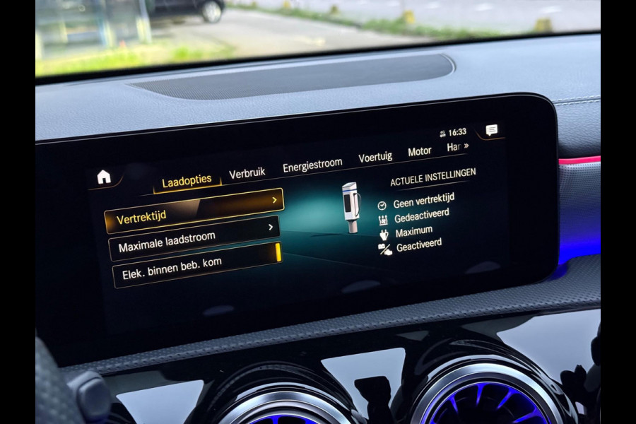 Mercedes-Benz A-Klasse 250 e AMG Line | Pano | Sfeer | Cruise