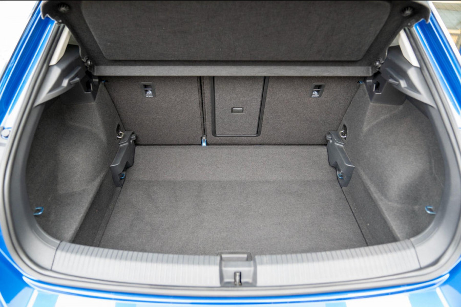 Volkswagen T-Roc 1.0 TSI Style |Prijs rijklaar incl 12 mnd garantie|Navi Winterpakket Clima Lane-front assist