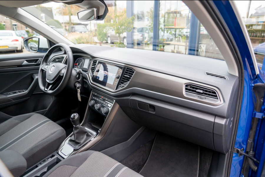 Volkswagen T-Roc 1.0 TSI Style |Prijs rijklaar incl 12 mnd garantie|Navi Winterpakket Clima Lane-front assist