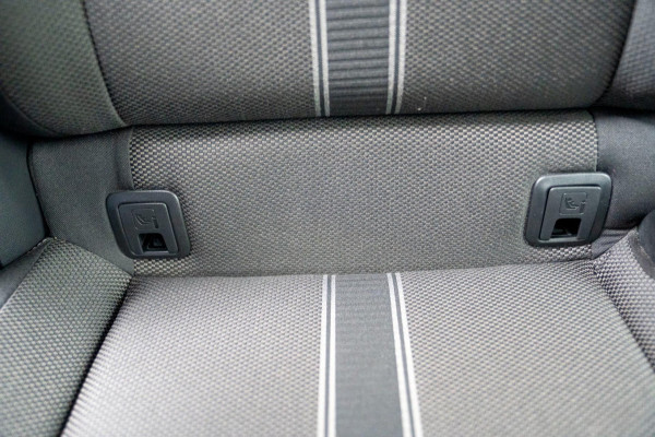 Volkswagen T-Roc 1.0 TSI Style |Prijs rijklaar incl 12 mnd garantie|Navi Winterpakket Clima Lane-front assist