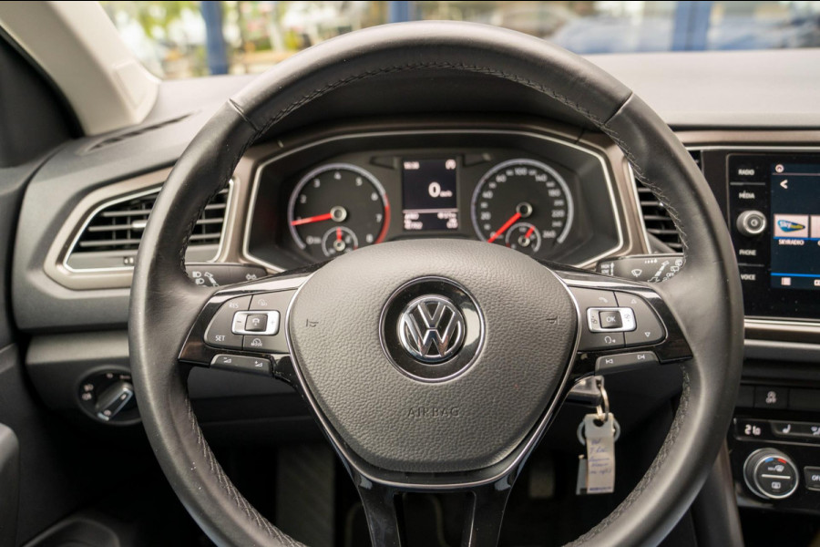 Volkswagen T-Roc 1.0 TSI Style |Prijs rijklaar incl 12 mnd garantie|Navi Winterpakket Clima Lane-front assist