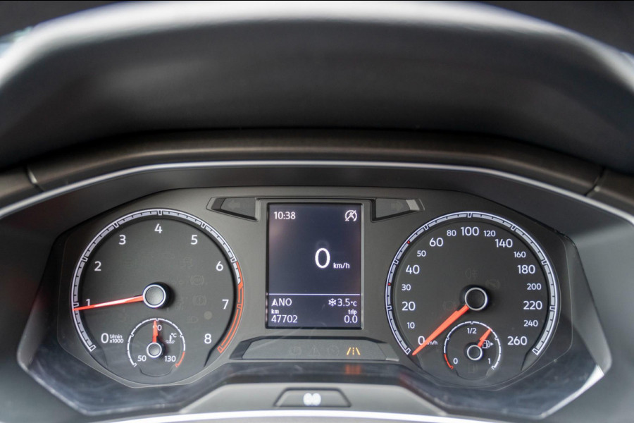 Volkswagen T-Roc 1.0 TSI Style |Prijs rijklaar incl 12 mnd garantie|Navi Winterpakket Clima Lane-front assist