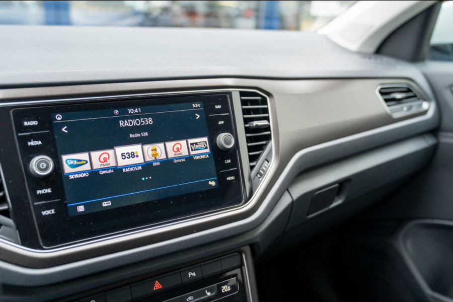 Volkswagen T-Roc 1.0 TSI Style |Prijs rijklaar incl 12 mnd garantie|Navi Winterpakket Clima Lane-front assist