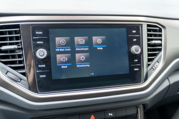 Volkswagen T-Roc 1.0 TSI Style |Prijs rijklaar incl 12 mnd garantie|Navi Winterpakket Clima Lane-front assist