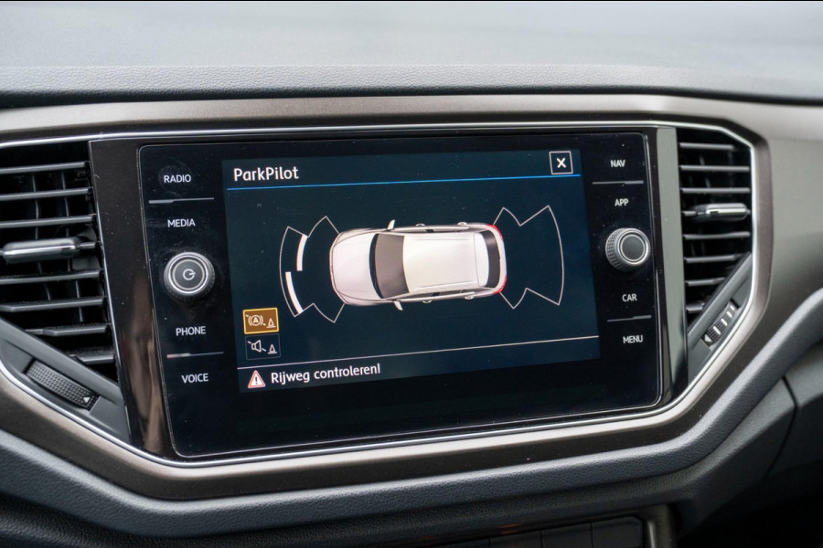 Volkswagen T-Roc 1.0 TSI Style |Prijs rijklaar incl 12 mnd garantie|Navi Winterpakket Clima Lane-front assist