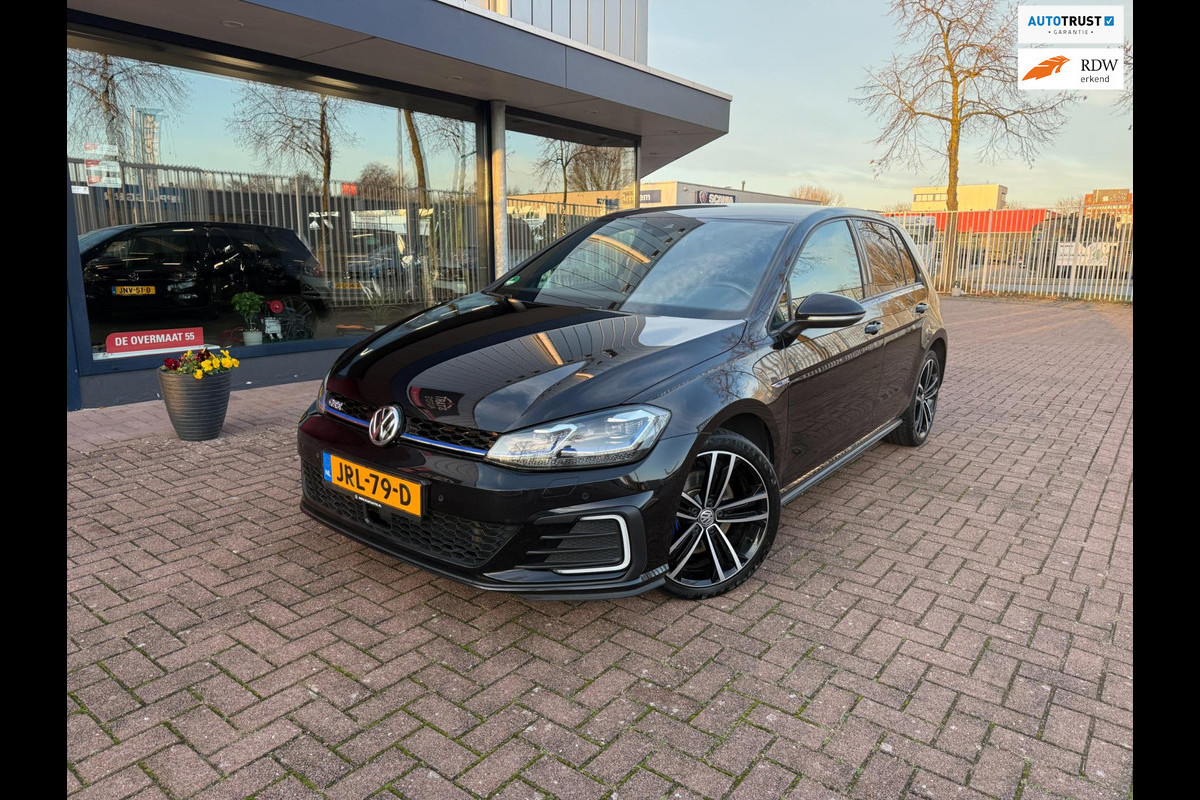 Volkswagen Golf 1.4 TSI PHEV GTE | Virtual | ACC | Camera