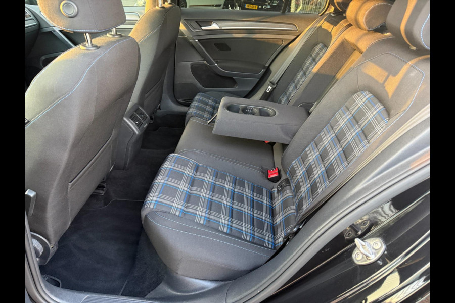 Volkswagen Golf 1.4 TSI PHEV GTE | Virtual | ACC | Camera
