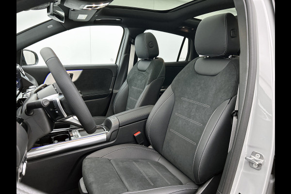 Mercedes-Benz GLA 250 e Business Solution AMG | AMG Line Plus pakket | Head-up Display | Memorypakket | Dodehoekassistent | Smartphone integratie | 360° camera | Augmented Reality navigatie | 20 inch AMG velgen |