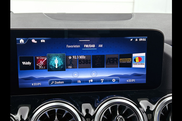 Mercedes-Benz GLA 250 e Business Solution AMG | AMG Line Plus pakket | Head-up Display | Memorypakket | Dodehoekassistent | Smartphone integratie | 360° camera | Augmented Reality navigatie | 20 inch AMG velgen |
