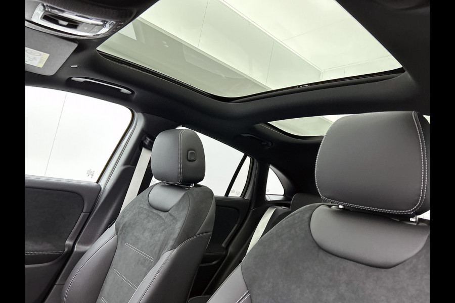 Mercedes-Benz GLA 250 e Business Solution AMG | AMG Line Plus pakket | Head-up Display | Memorypakket | Dodehoekassistent | Smartphone integratie | 360° camera | Augmented Reality navigatie | 20 inch AMG velgen |