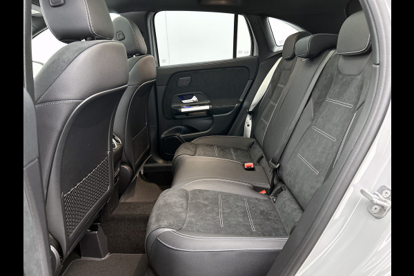Mercedes-Benz GLA 250 e Business Solution AMG | AMG Line Plus pakket | Head-up Display | Memorypakket | Dodehoekassistent | Smartphone integratie | 360° camera | Augmented Reality navigatie | 20 inch AMG velgen |