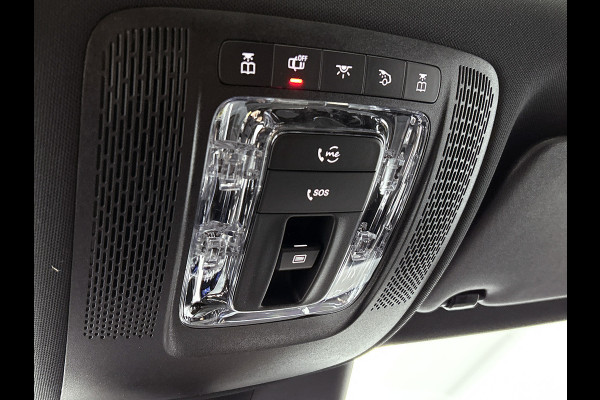 Mercedes-Benz GLA 250 e Business Solution AMG | AMG Line Plus pakket | Head-up Display | Memorypakket | Dodehoekassistent | Smartphone integratie | 360° camera | Augmented Reality navigatie | 20 inch AMG velgen |