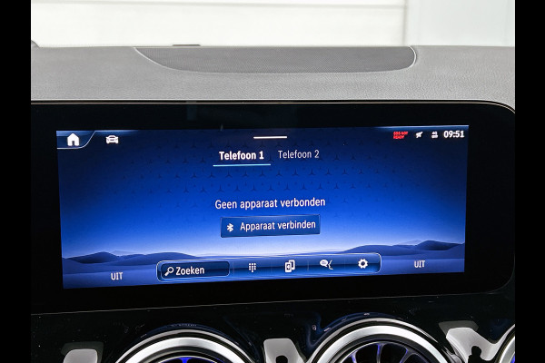 Mercedes-Benz GLA 250 e Business Solution AMG | AMG Line Plus pakket | Head-up Display | Memorypakket | Dodehoekassistent | Smartphone integratie | 360° camera | Augmented Reality navigatie | 20 inch AMG velgen |