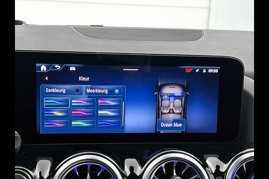 Mercedes-Benz GLA 250 e Business Solution AMG | AMG Line Plus pakket | Head-up Display | Memorypakket | Dodehoekassistent | Smartphone integratie | 360° camera | Augmented Reality navigatie | 20 inch AMG velgen |