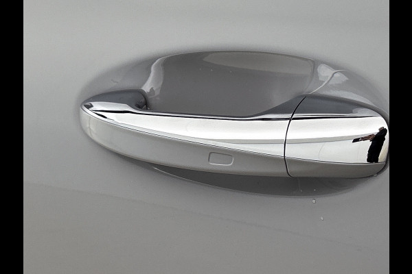 Mercedes-Benz GLA 250 e Business Solution AMG | AMG Line Plus pakket | Head-up Display | Memorypakket | Dodehoekassistent | Smartphone integratie | 360° camera | Augmented Reality navigatie | 20 inch AMG velgen |