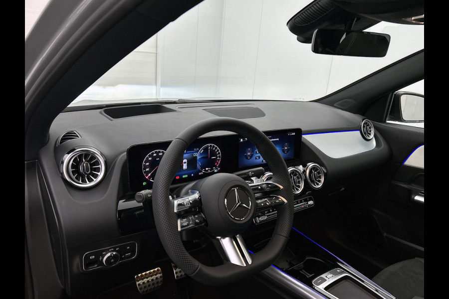 Mercedes-Benz GLA 250 e Business Solution AMG | AMG Line Plus pakket | Head-up Display | Memorypakket | Dodehoekassistent | Smartphone integratie | 360° camera | Augmented Reality navigatie | 20 inch AMG velgen |