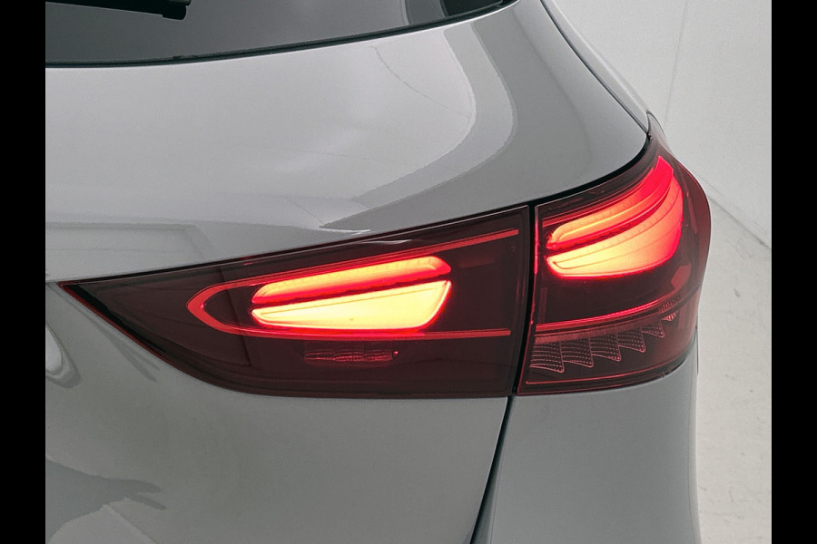Mercedes-Benz GLA 250 e Business Solution AMG | AMG Line Plus pakket | Head-up Display | Memorypakket | Dodehoekassistent | Smartphone integratie | 360° camera | Augmented Reality navigatie | 20 inch AMG velgen |