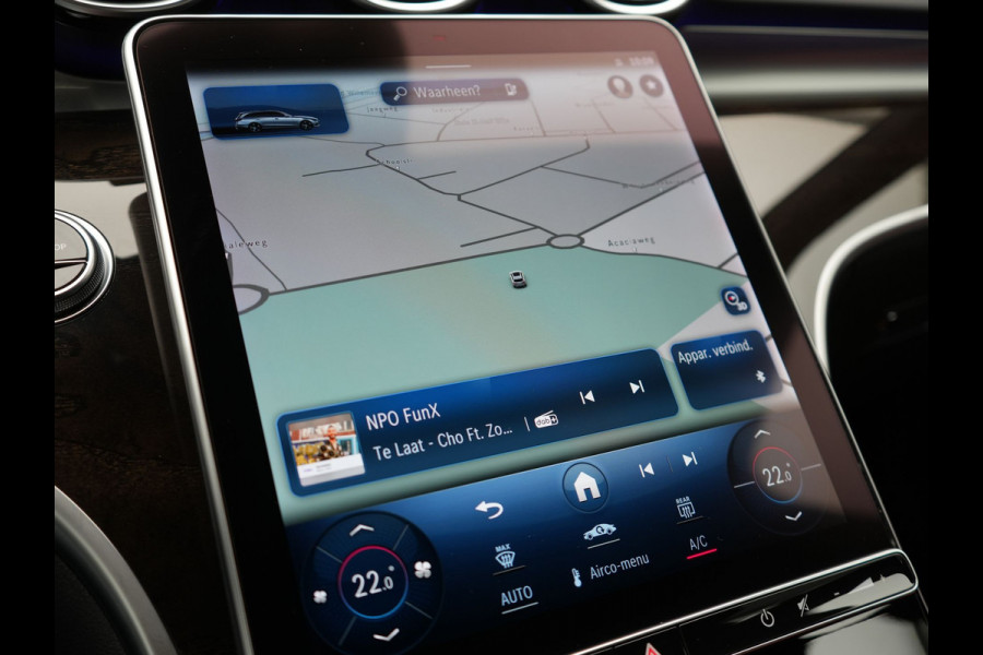 Mercedes-Benz C-Klasse Estate 300 e AMG Line Plug In Hybrid 313pk Dealer O.H. PHEV | Adaptive Cruise | Head Up | Camera | Digital LED | Bi Color Lederen Sportstoelen Verwarmd | Apple Carplay | Sfeerverlichting | Virtual | Navigatie | DAB |