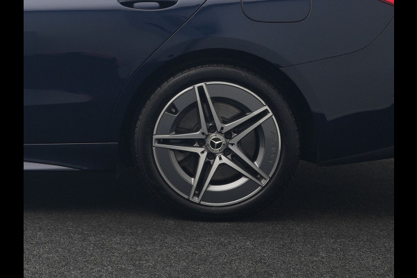 Mercedes-Benz C-Klasse Estate 300 e AMG Line Plug In Hybrid 313pk Dealer O.H. PHEV | Adaptive Cruise | Head Up | Camera | Digital LED | Bi Color Lederen Sportstoelen Verwarmd | Apple Carplay | Sfeerverlichting | Virtual | Navigatie | DAB |