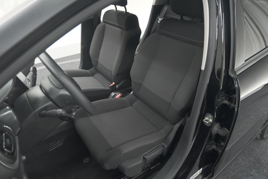 Citroën C3 PureTech 110 EAT6 Max | Apple Carplay | Parkeersensoren | Climate Control | 16 Inch Lichtmetalen Velgen